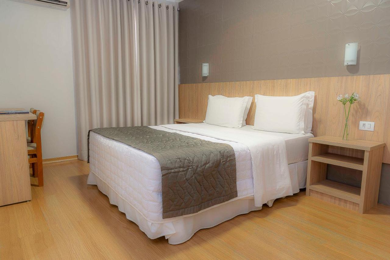 Hotel Rafain Centro ฟอสดูอีกวาซู ภายนอก รูปภาพ