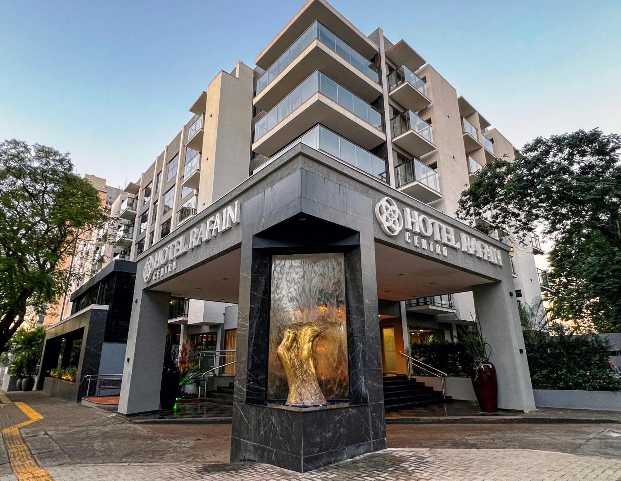 Hotel Rafain Centro ฟอสดูอีกวาซู ภายนอก รูปภาพ